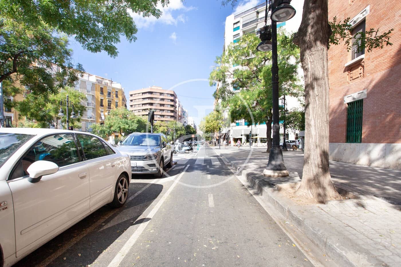Apartamento de 6 habitaciones en València ciudad en alquiler - 2.250 € (Ref: 9867084)
