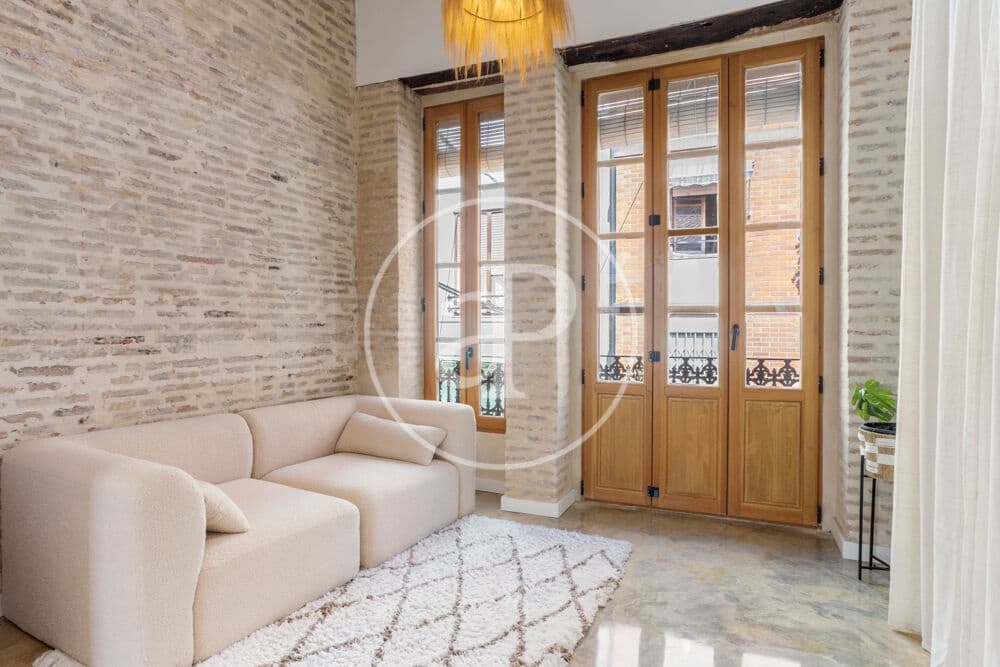 1 bedroom Apartment for rent in Valencia city - € 2,000 (Ref: 9867085)