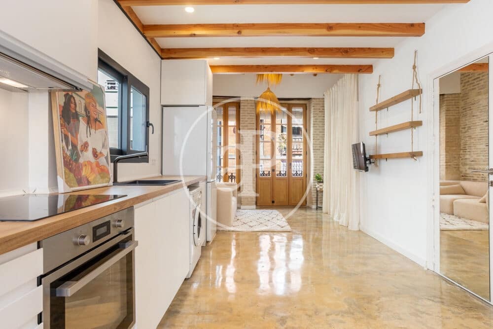 1 bedroom Apartment for rent in Valencia city - € 2,000 (Ref: 9867085)