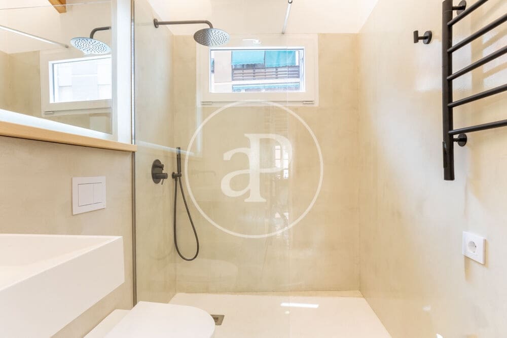 1 bedroom Apartment for rent in Valencia city - € 2,000 (Ref: 9867085)