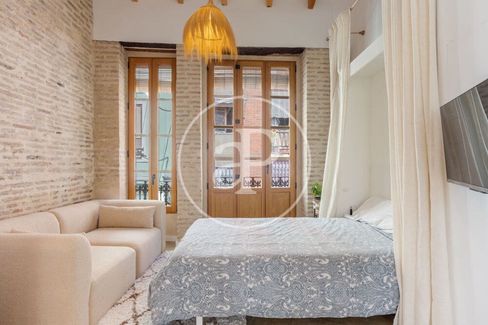 1 bedroom Apartment for rent in Valencia city - € 2,000 (Ref: 9867085)