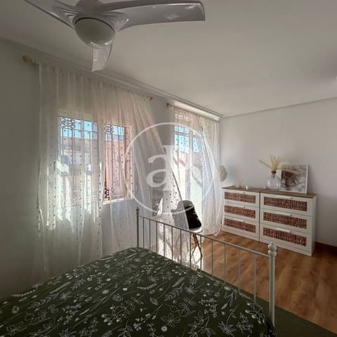 3 soveværelse Villa til salg i Playa Flamenca, Orihuela med swimmingpool - € 285.000 (Ref: 9867086)