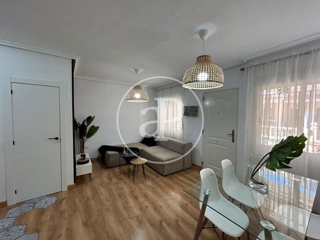 3 soveværelse Villa til salg i Playa Flamenca, Orihuela med swimmingpool - € 285.000 (Ref: 9867086)