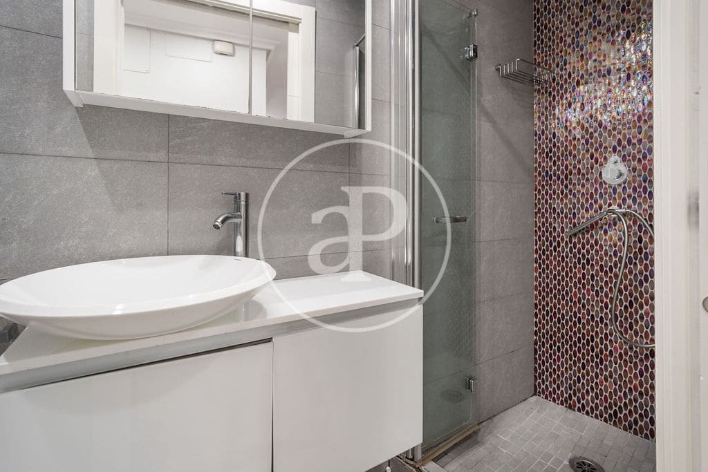 2 soveværelse Lejlighed til leje i Valencia by - € 2.150 (Ref: 9868669)