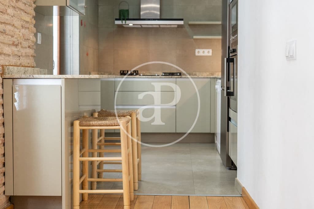 2 soveværelse Lejlighed til leje i Valencia by - € 2.150 (Ref: 9868669)