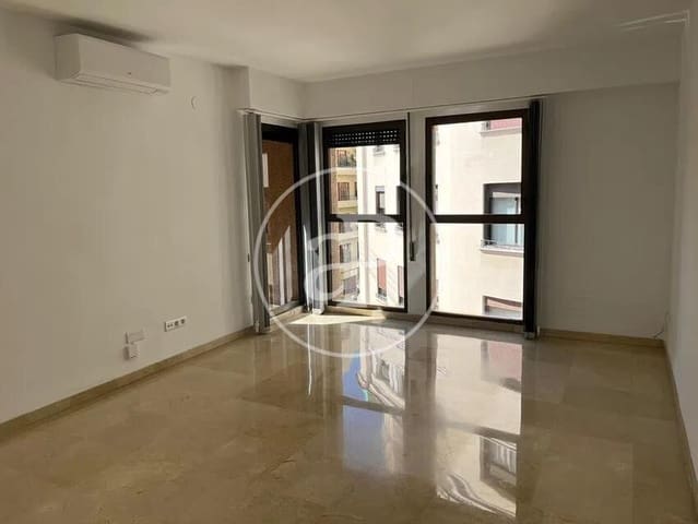 3 soveværelse Penthouse til leje i El Pla del Remei, Valencia by med garage - € 2.200 (Ref: 9868670)