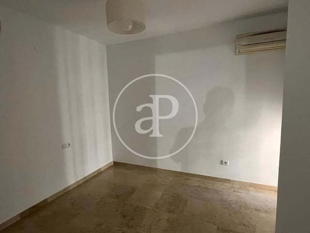 3 soveværelse Penthouse til leje i El Pla del Remei, Valencia by med garage - € 2.200 (Ref: 9868670)