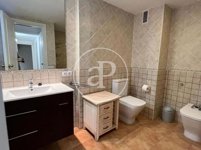 3 soveværelse Penthouse til leje i El Pla del Remei, Valencia by med garage - € 2.200 (Ref: 9868670)