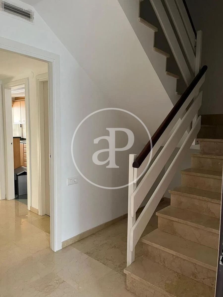 3 soveværelse Penthouse til leje i Valencia by med garage - € 2.200 (Ref: 9868670)