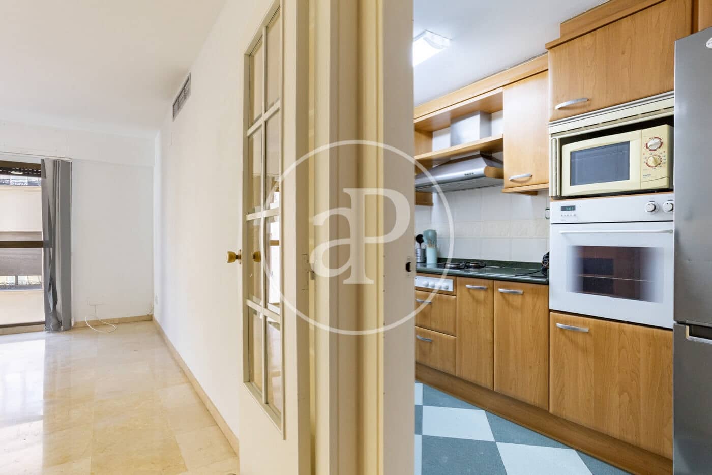 3 bedroom Penthouse for rent in Valencia city with garage - € 2,200 (Ref: 9868670)