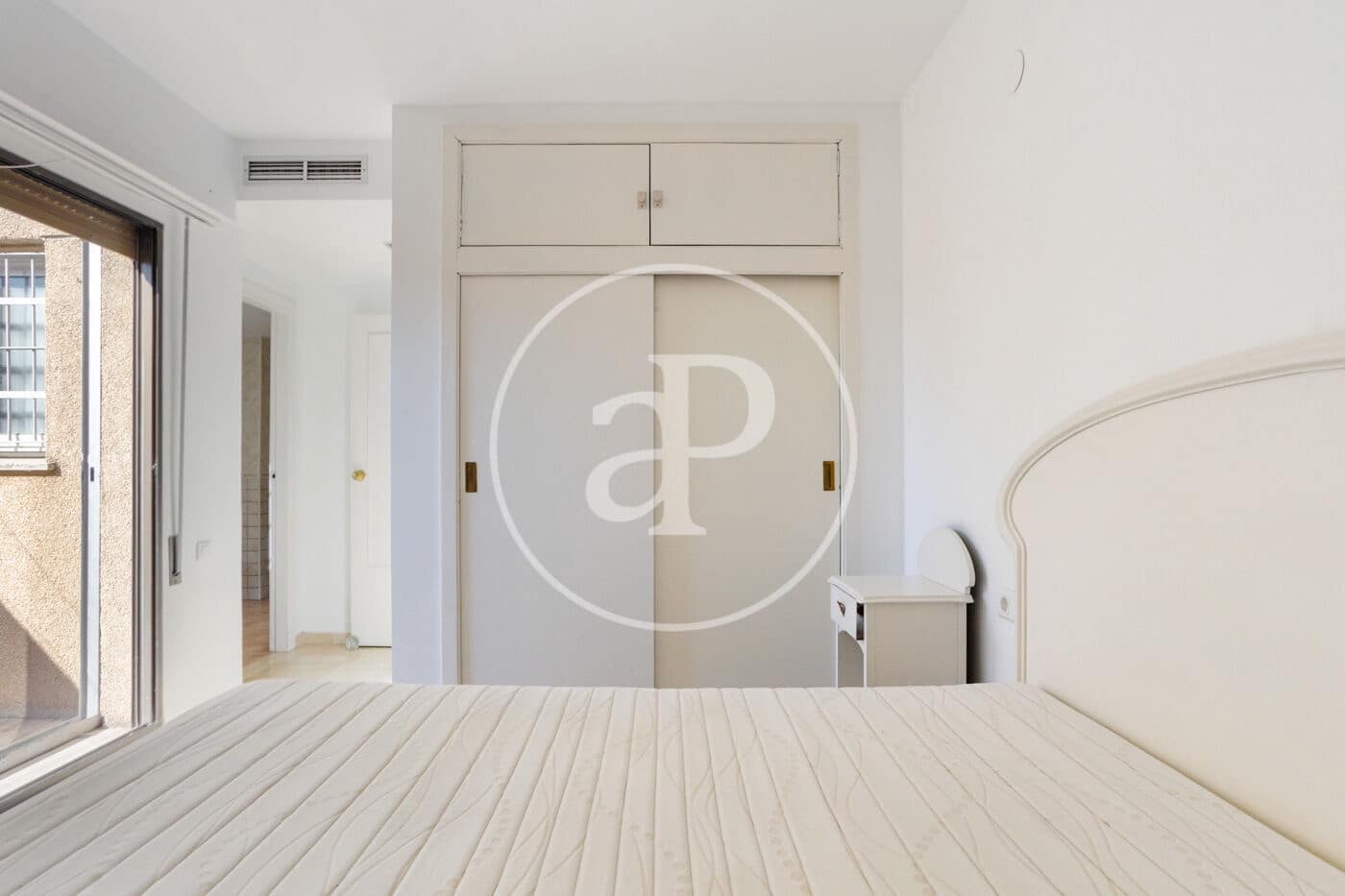 3 bedroom Penthouse for rent in Valencia city with garage - € 2,200 (Ref: 9868670)