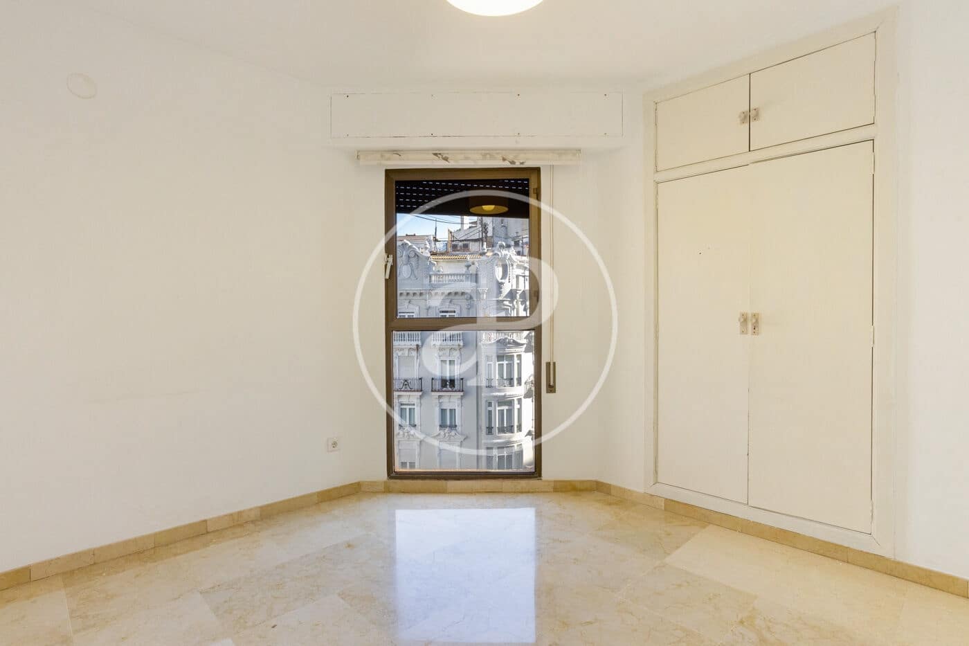 3 bedroom Penthouse for rent in Valencia city with garage - € 2,200 (Ref: 9868670)
