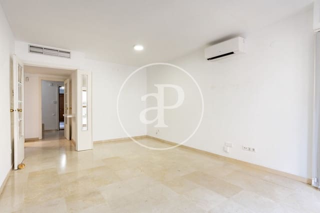 3 bedroom Penthouse for rent in El Pla del Remei, Valencia city with garage - € 2,200 (Ref: 9868670)