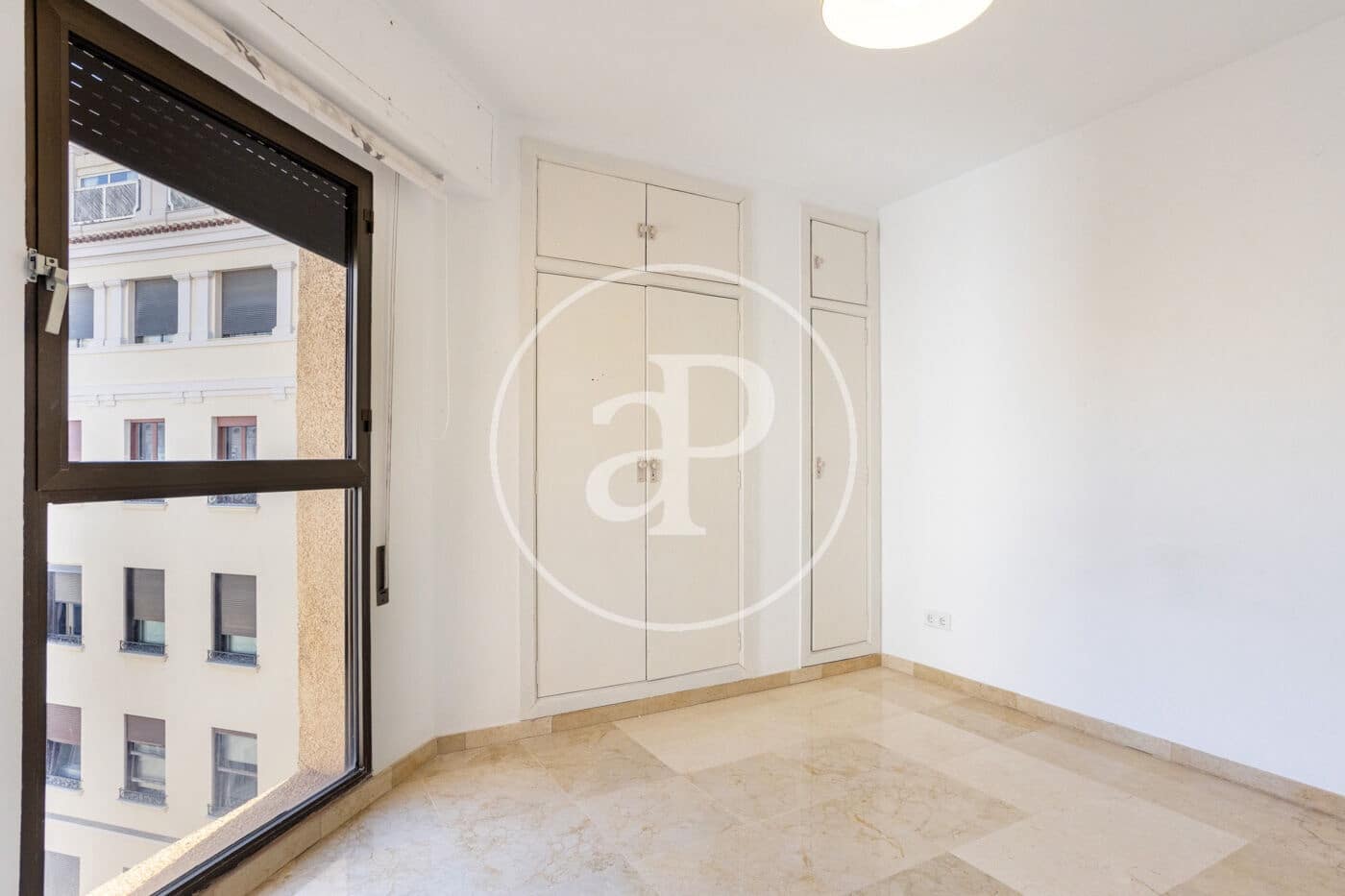 3 bedroom Penthouse for rent in Valencia city with garage - € 2,200 (Ref: 9868670)