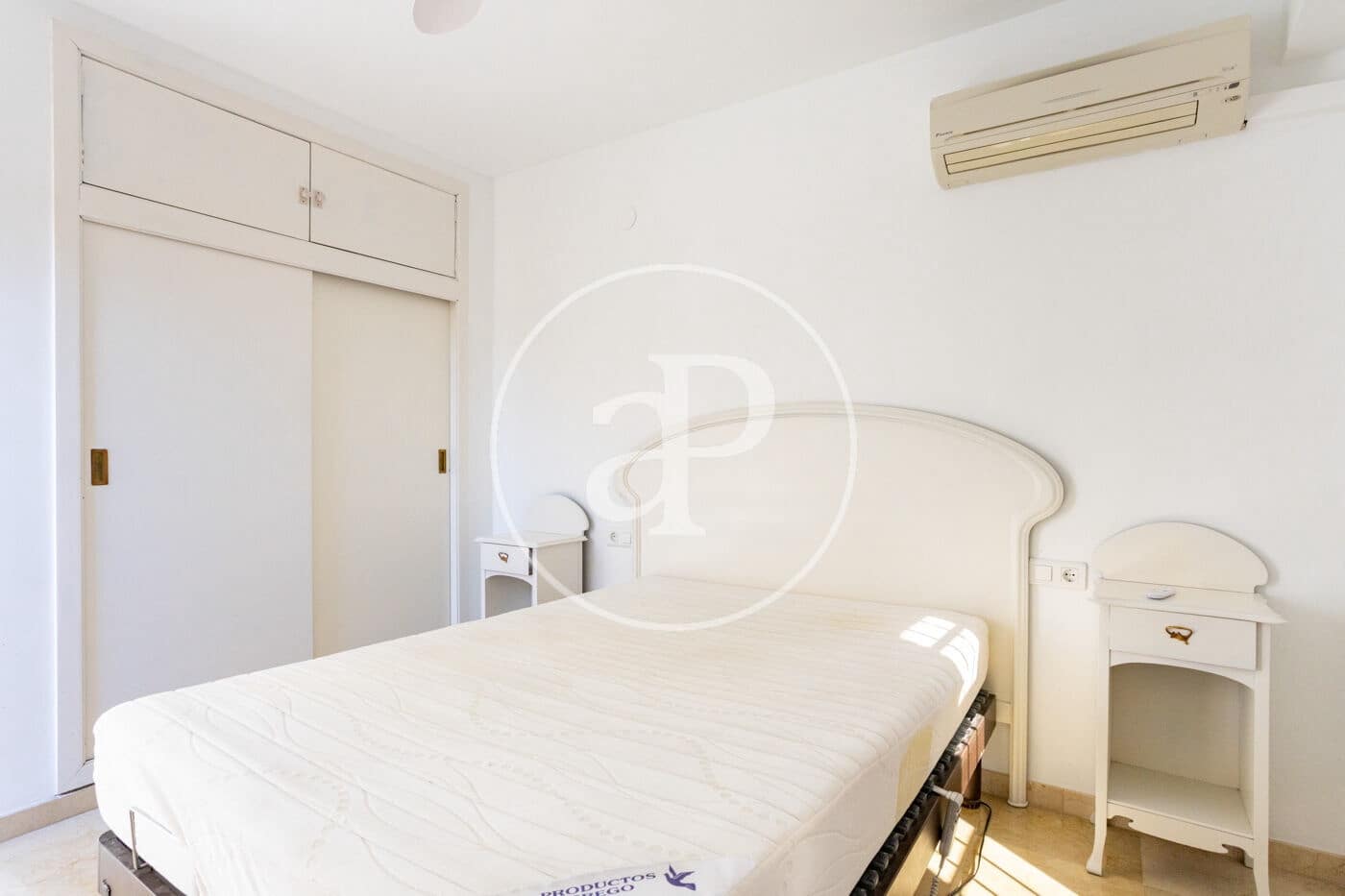 3 bedroom Penthouse for rent in Valencia city with garage - € 2,200 (Ref: 9868670)