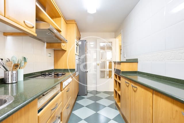 3 bedroom Penthouse for rent in El Pla del Remei, Valencia city with garage - € 2,200 (Ref: 9868670)