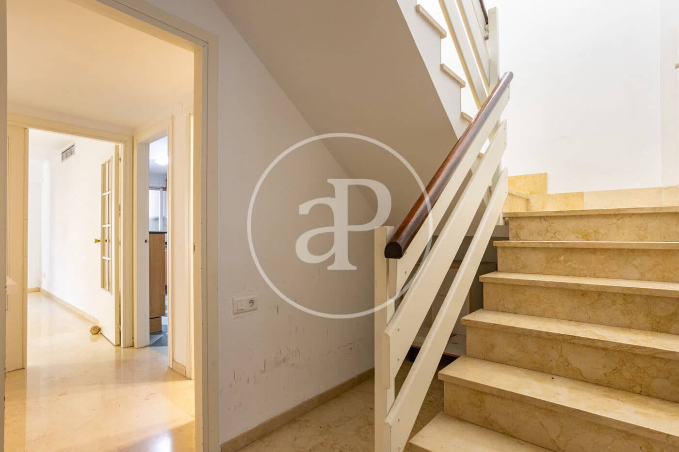 3 bedroom Penthouse for rent in Valencia city with garage - € 2,200 (Ref: 9868670)