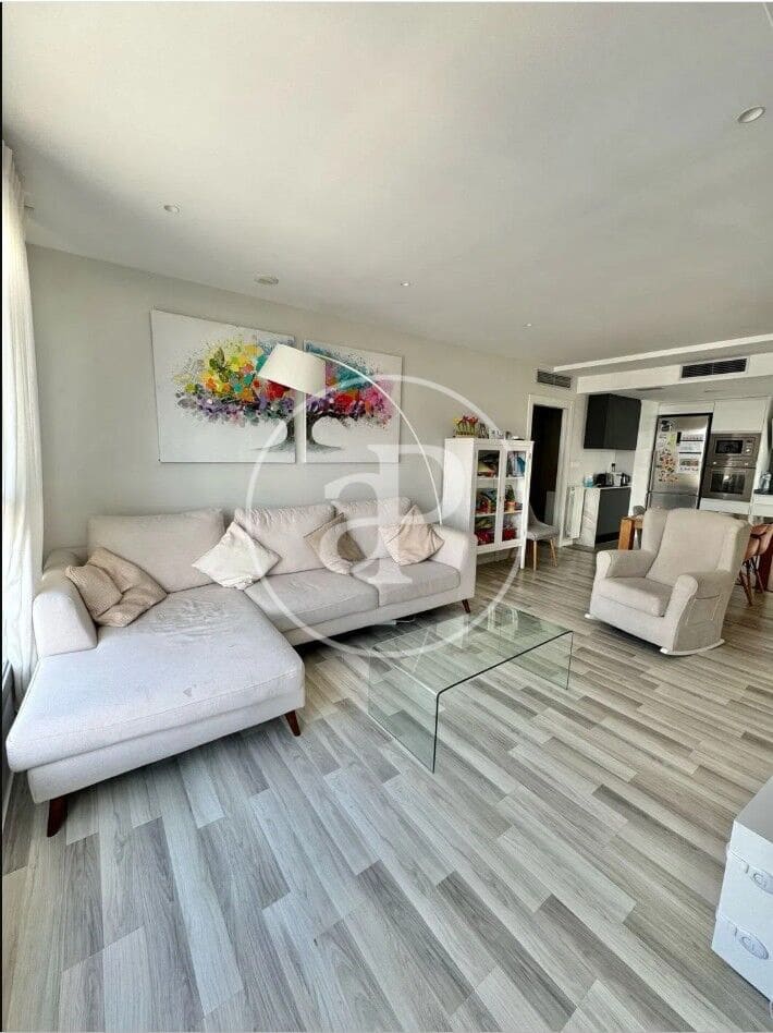 3 bedroom Apartment for rent in Valencia city with pool garage - € 2,500 (Ref: 9868672)