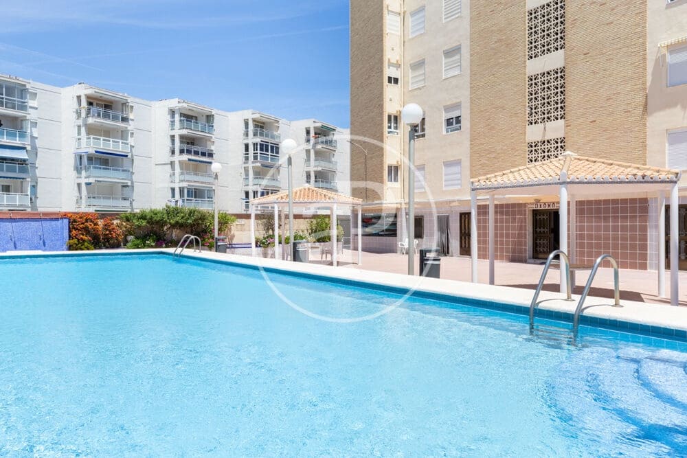3 bedroom Apartment for rent in El Perellonet with pool garage - € 1,300 (Ref: 9868673)