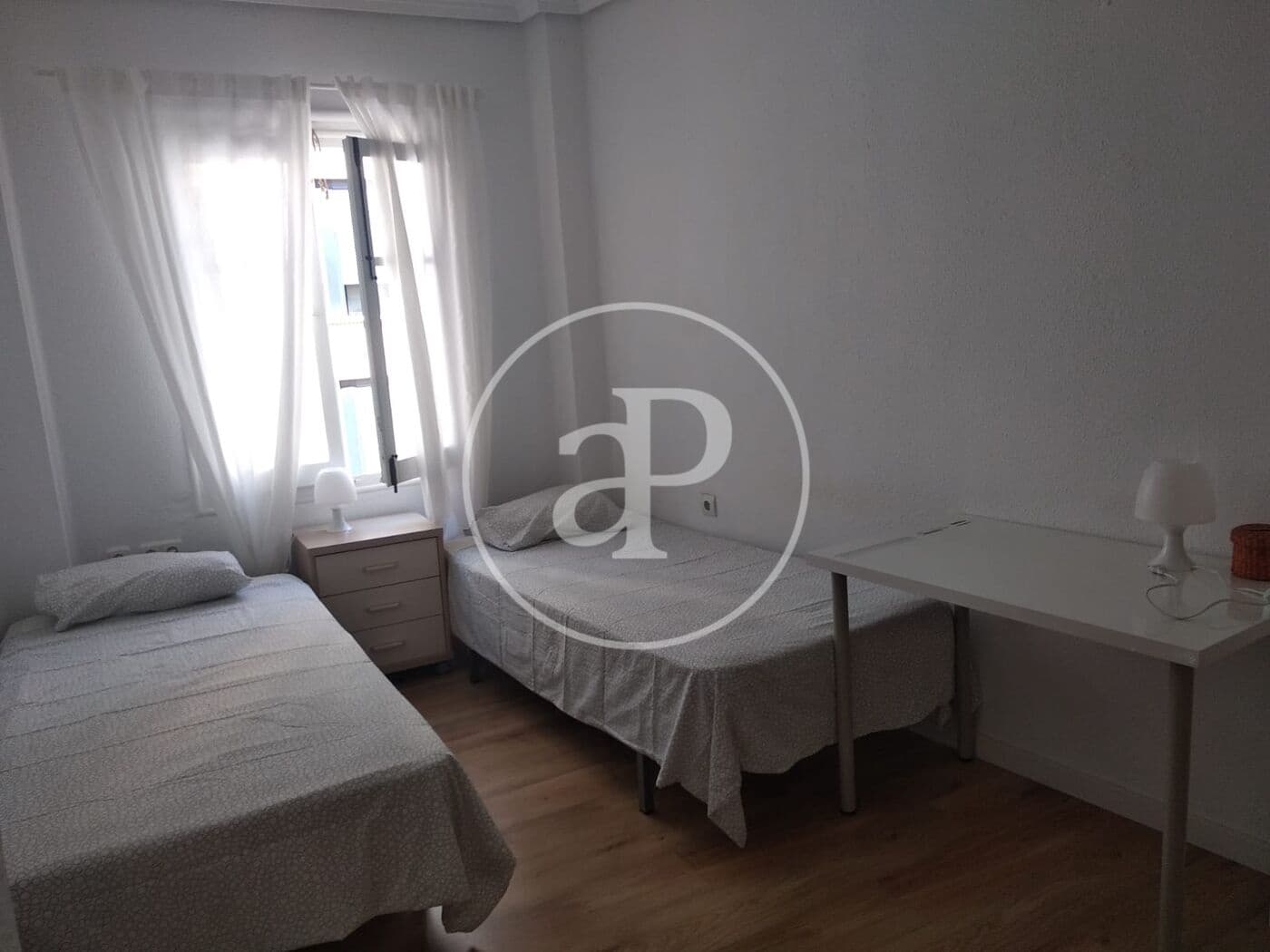 3 soveværelse Lejlighed til leje i Valencia by - € 1.400 (Ref: 9868674)