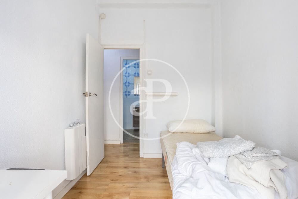3 bedroom Apartment for rent in Valencia city - € 1,400 (Ref: 9868674)