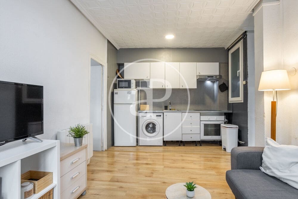 3 bedroom Apartment for rent in Valencia city - € 1,400 (Ref: 9868674)