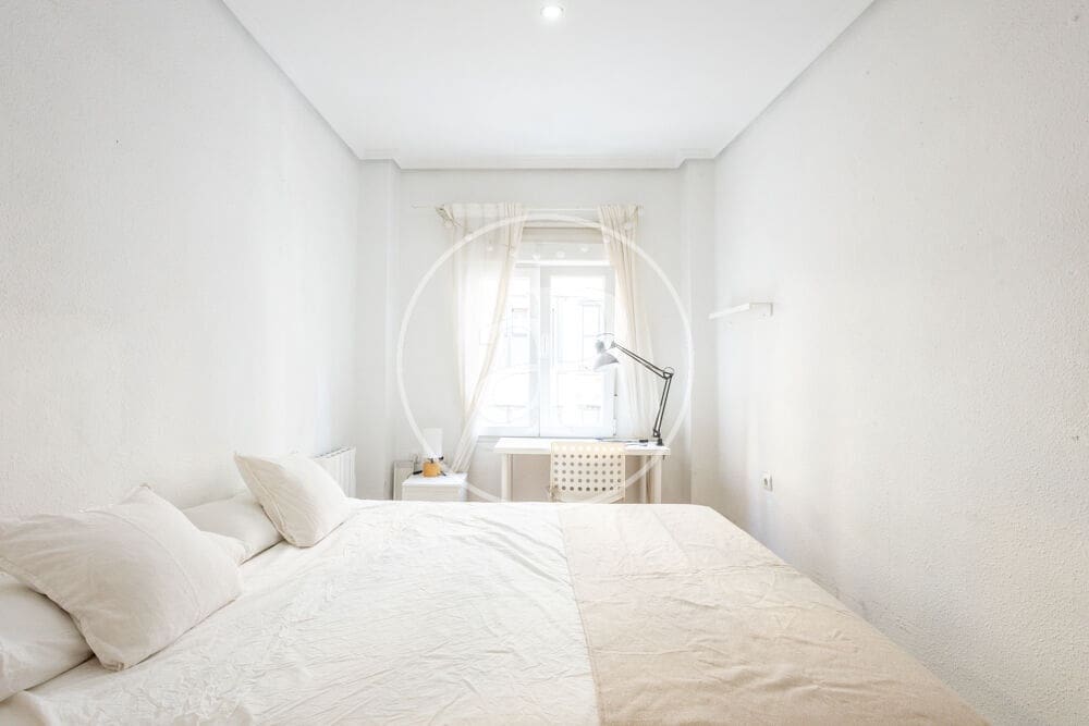 3 bedroom Apartment for rent in Valencia city - € 1,400 (Ref: 9868674)