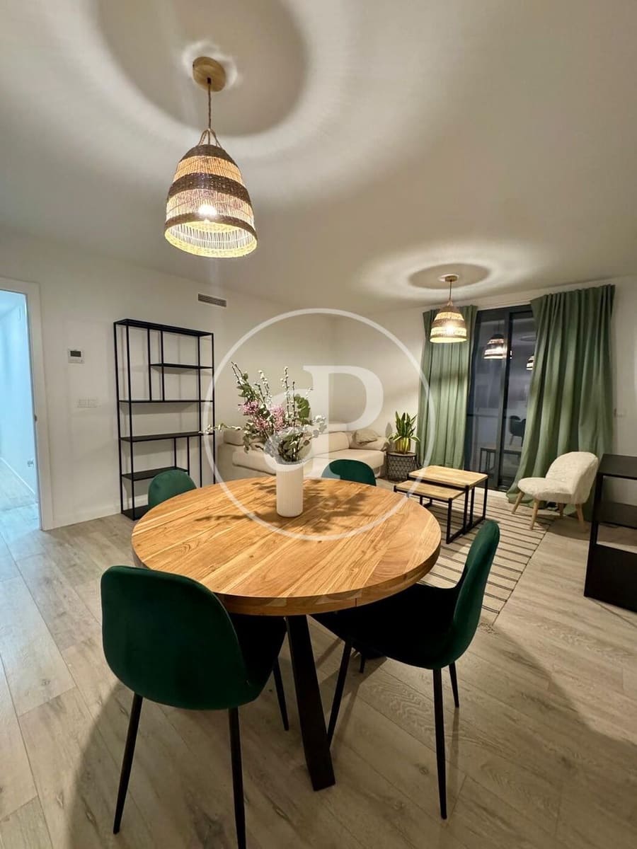 3 bedroom Apartment for rent in Valencia city with pool garage - € 2,500 (Ref: 9873599)