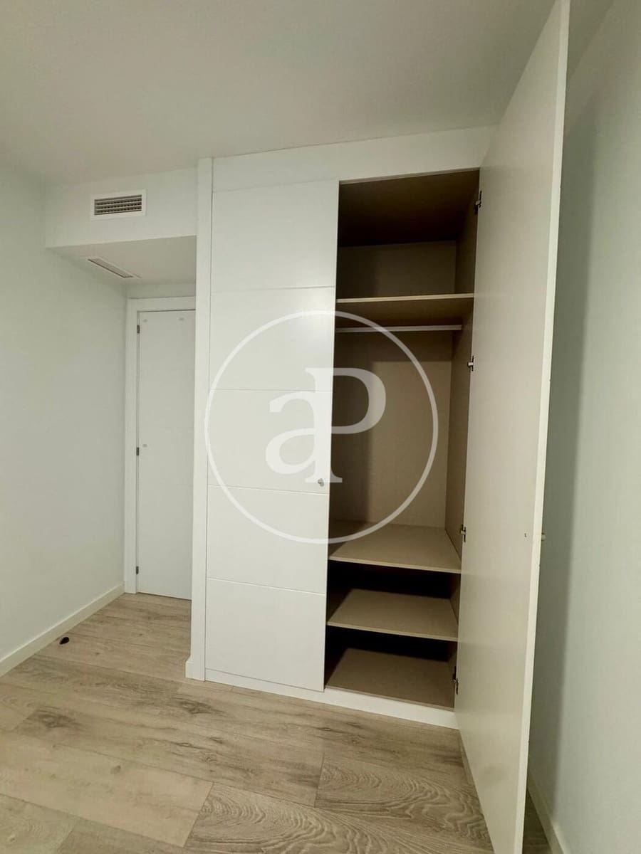 3 bedroom Apartment for rent in Valencia city with pool garage - € 2,500 (Ref: 9873599)