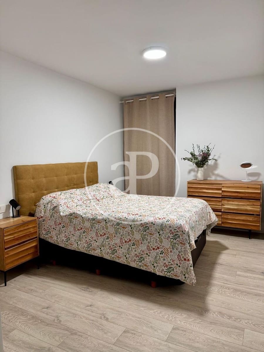 3 bedroom Apartment for rent in Valencia city with pool garage - € 2,500 (Ref: 9873599)
