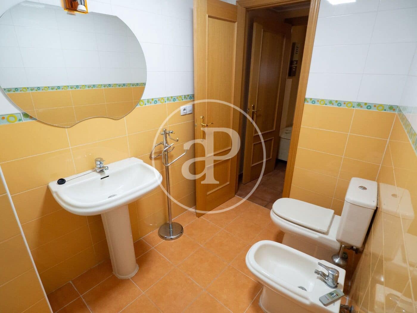 3 slaapkamer Appartement te huur in Valencia stad met garage - € 1.290 (Ref: 9873600)
