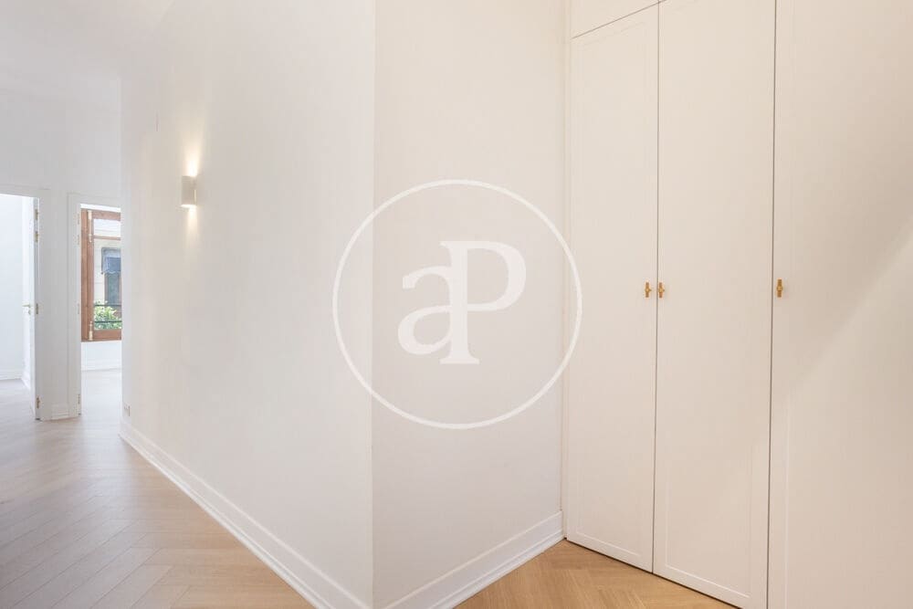 3 soveværelse Lejlighed til salg i Valencia by - € 650.000 (Ref: 9873601)