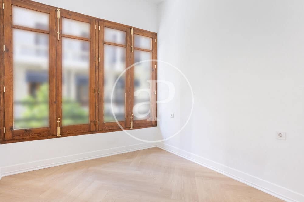 3 soveværelse Lejlighed til salg i Valencia by - € 650.000 (Ref: 9873601)