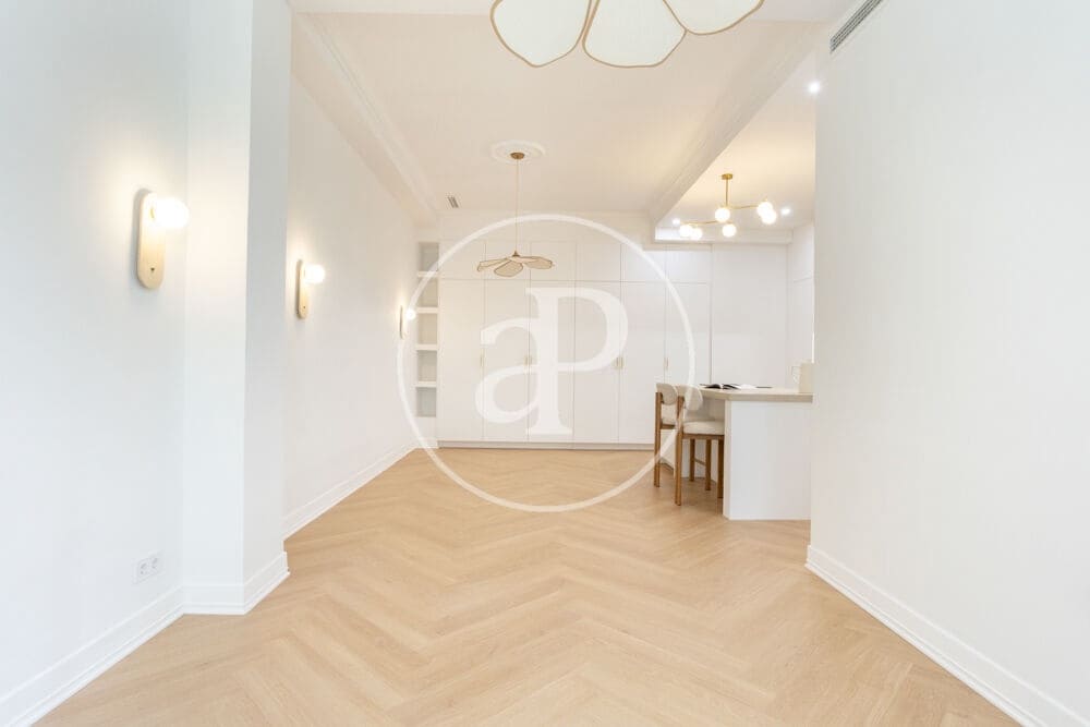 3 soveværelse Lejlighed til salg i Valencia by - € 650.000 (Ref: 9873601)