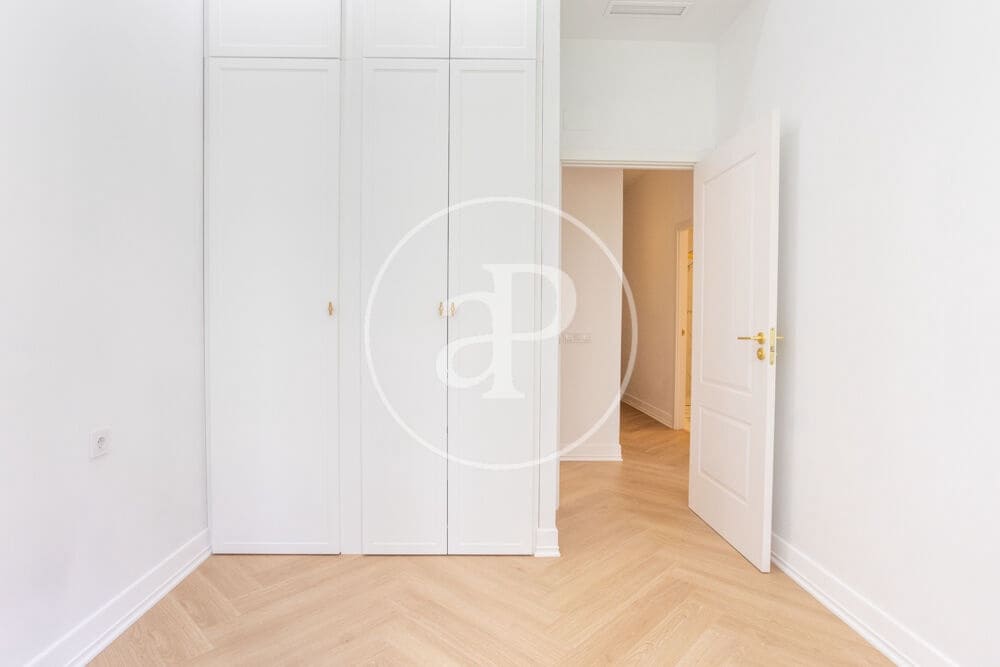3 soveværelse Lejlighed til salg i Valencia by - € 650.000 (Ref: 9873601)