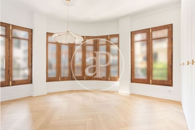 3 soveværelse Lejlighed til salg i Sant Francesc, Valencia by - € 650.000 (Ref: 9873601)