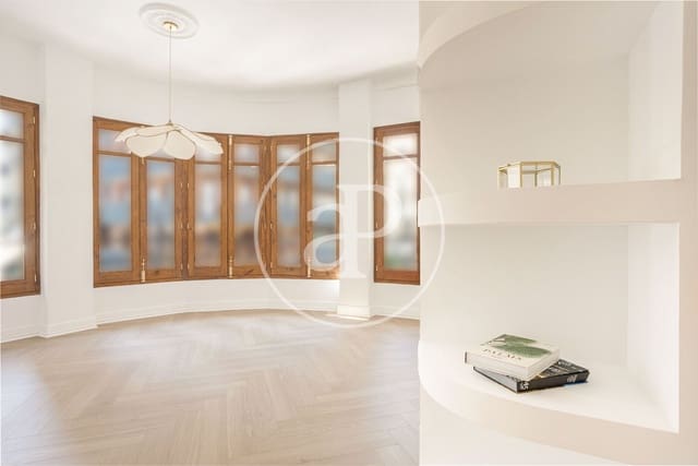 3 soveværelse Lejlighed til salg i Sant Francesc, Valencia by - € 650.000 (Ref: 9873601)