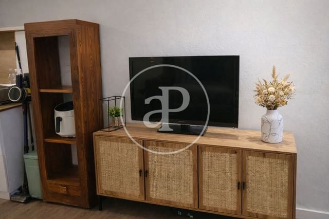 1 soverom Leilighet til leie i Cabanyal-Canyamelar, Valencia by - € 1 300 (Ref: 9873602)
