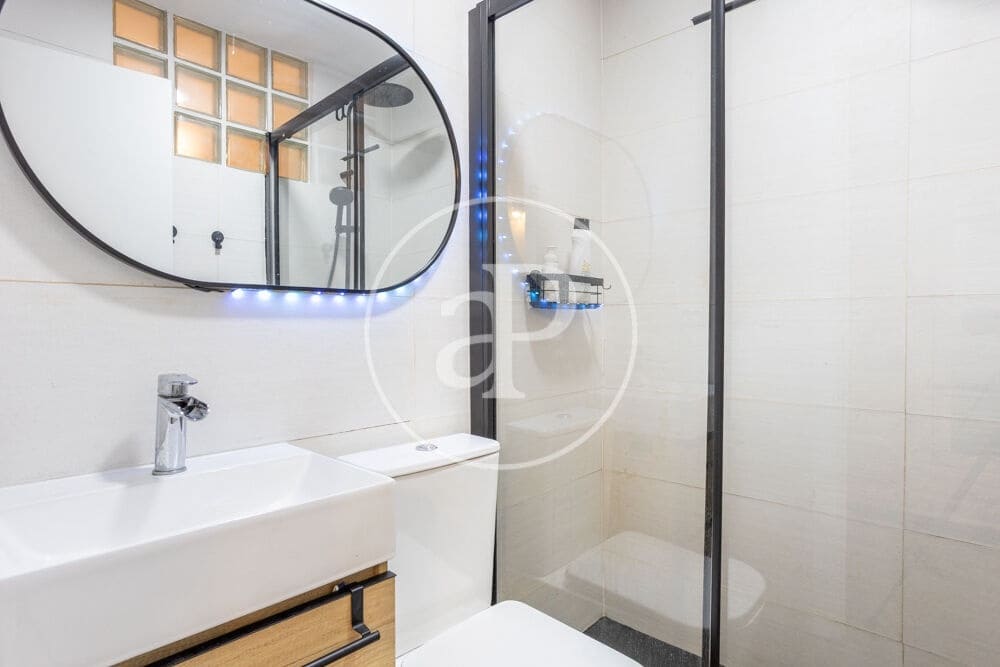 1 soveværelse Lejlighed til leje i Valencia by - € 1.300 (Ref: 9873602)