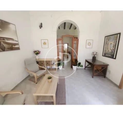 Appartement de 4 chambres à louer à Cabanyal-Canyamelar, Valence ville - 1 900 € (Ref: 9873603)