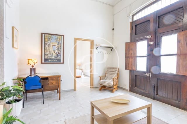 4 bedroom Apartment for rent in Cabanyal-Canyamelar, Valencia city - € 1,900 (Ref: 9873603)