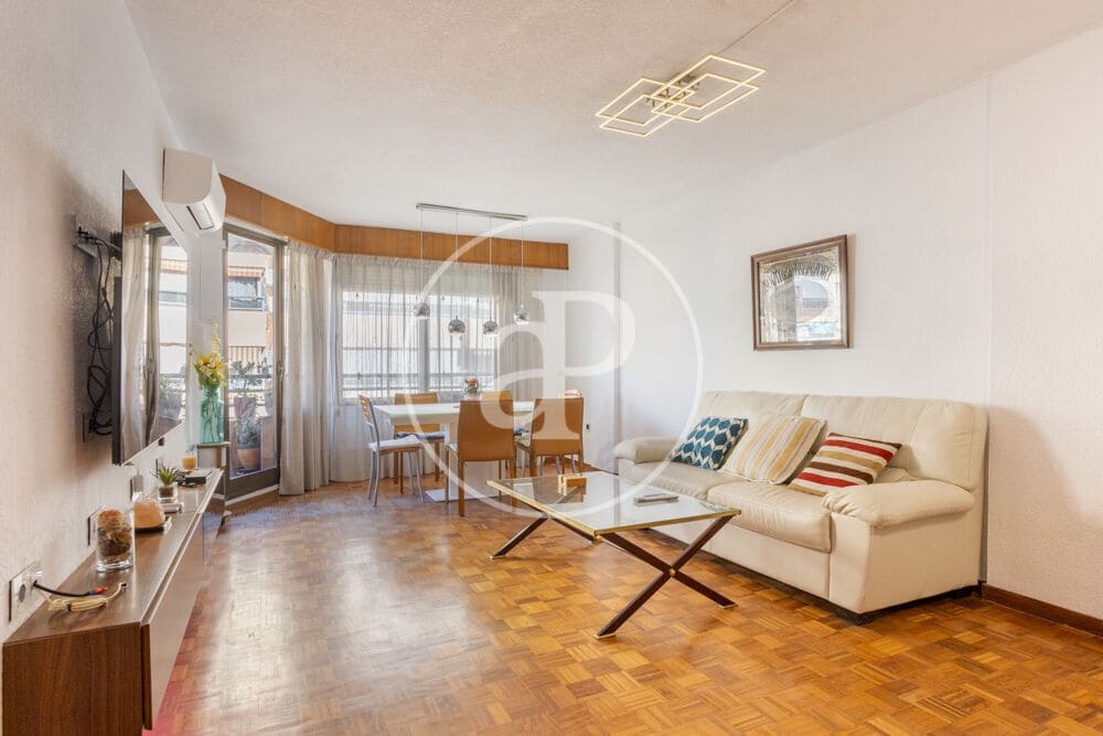 3 quarto Apartamento para arrendar em Valencia cidade - 2 150 € (Ref: 9873604)