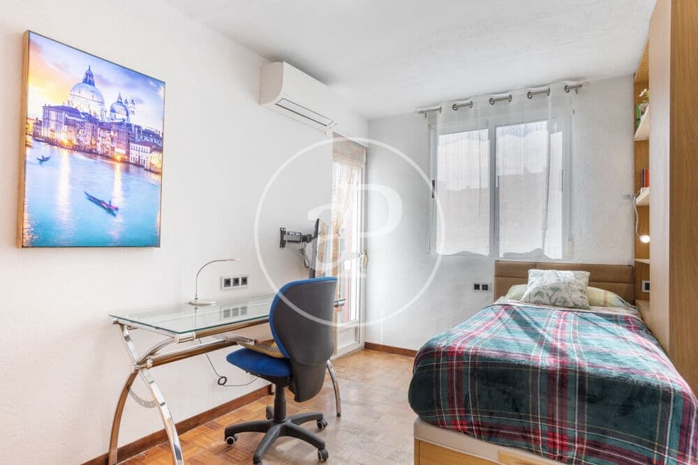 3 quarto Apartamento para arrendar em Valencia cidade - 2 150 € (Ref: 9873604)