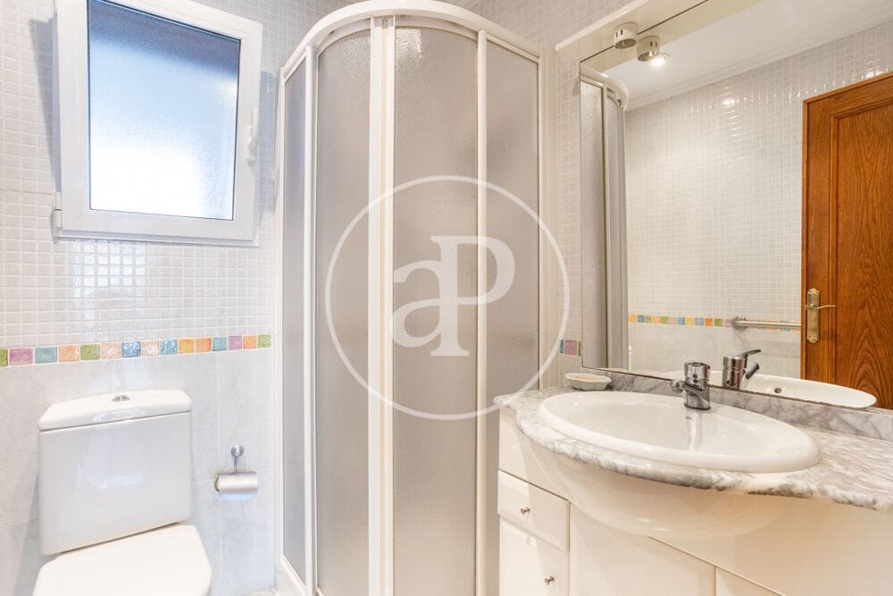 6 bedroom Villa for sale in Paterna with pool - € 1,200,000 (Ref: 9873605)