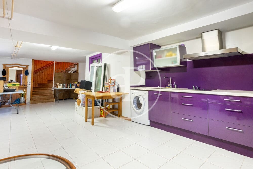 6 bedroom Villa for sale in Paterna with pool - € 1,200,000 (Ref: 9873605)