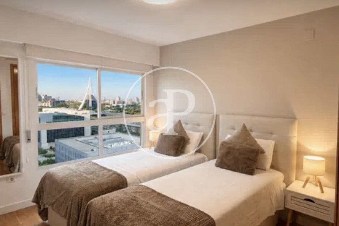 2 soverom Leilighet til leie i Valencia by med svømmebasseng - € 1 950 (Ref: 9876507)