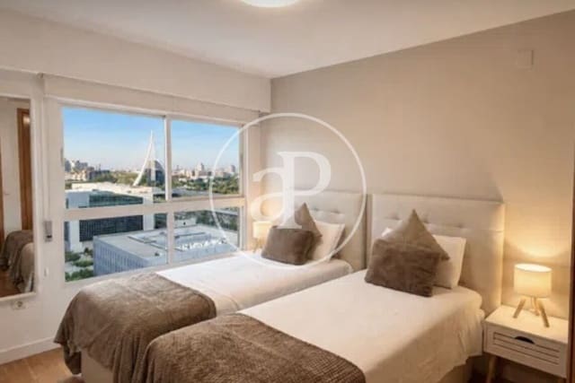 2 soverom Leilighet til leie i Ciutat de les Arts i de les Ciencies, Valencia by med svømmebasseng - € 1 950 (Ref: 9876507)