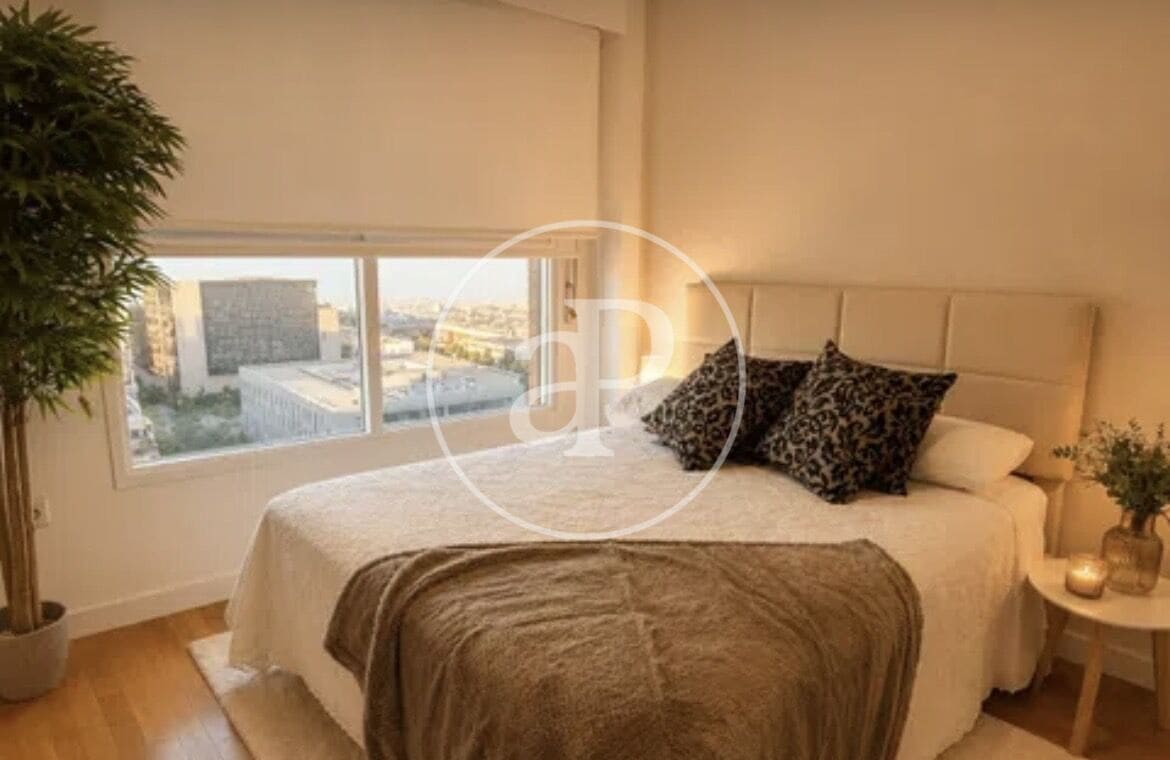 2 soverom Leilighet til leie i Valencia by med svømmebasseng - € 1 950 (Ref: 9876507)