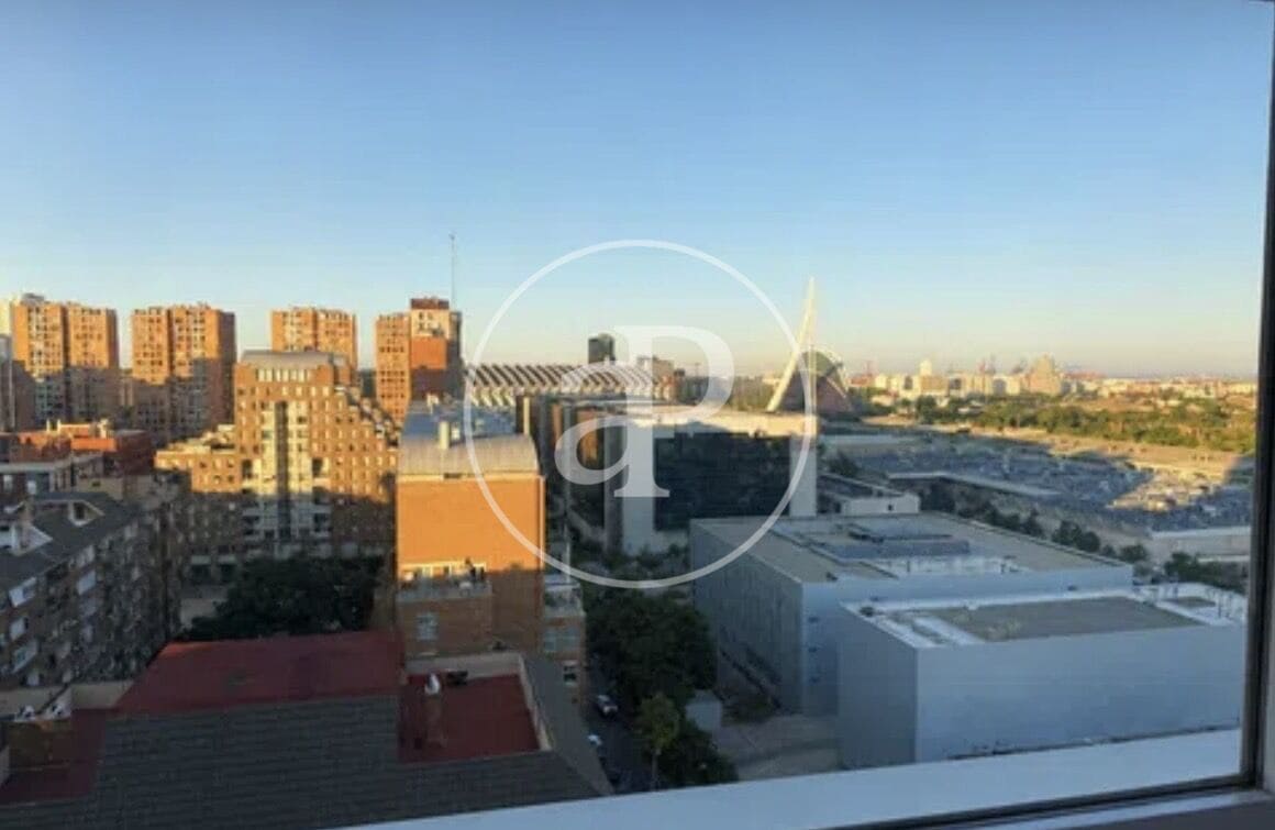 2 soverom Leilighet til leie i Valencia by med svømmebasseng - € 1 950 (Ref: 9876507)