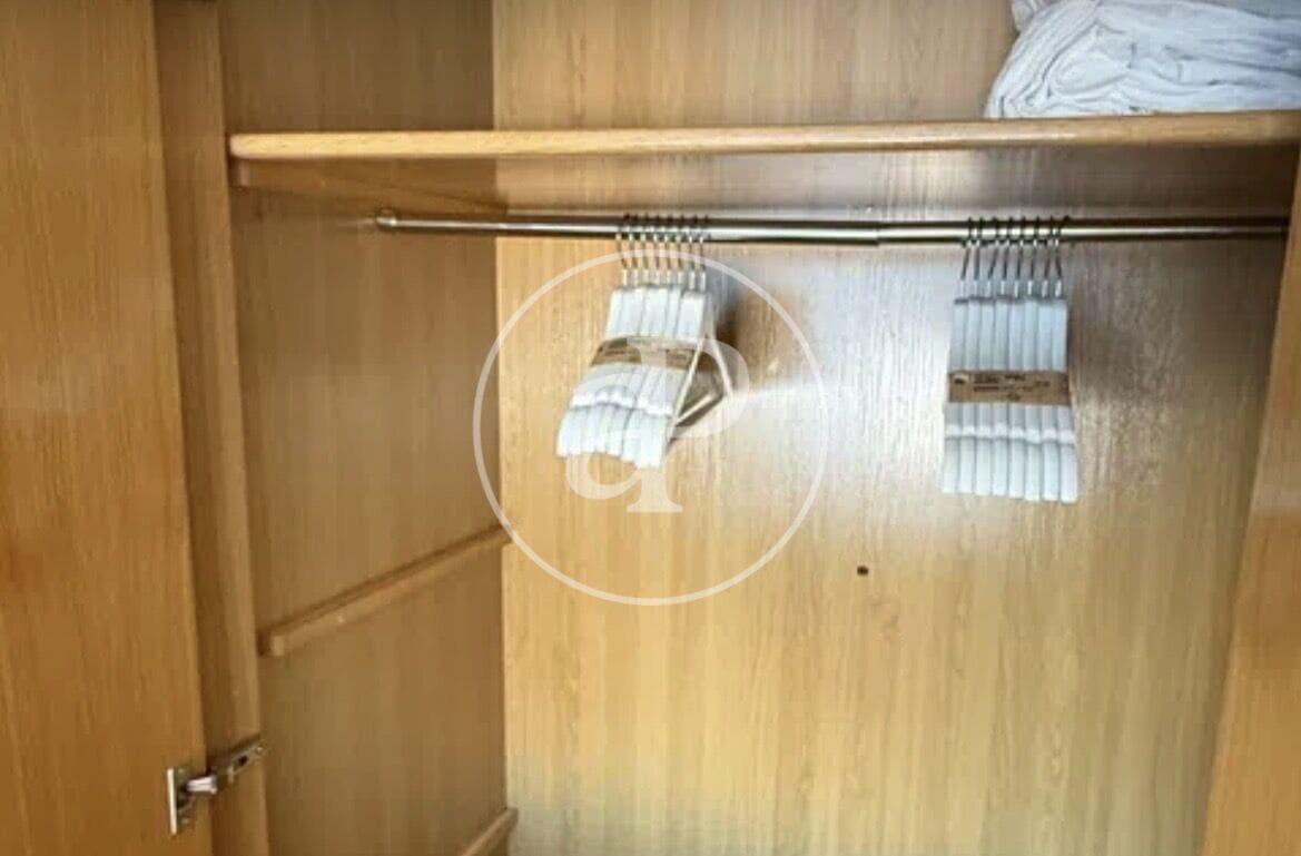 2 soverom Leilighet til leie i Valencia by med svømmebasseng - € 1 950 (Ref: 9876507)